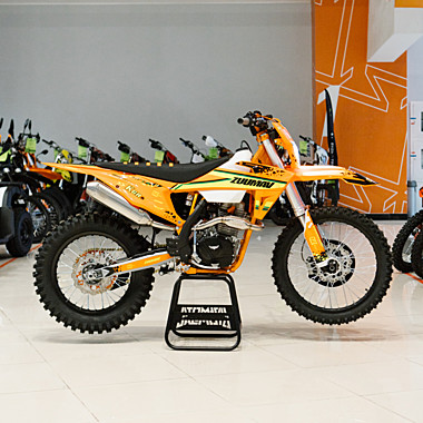 Мотоцикл ZUUMAV K6R